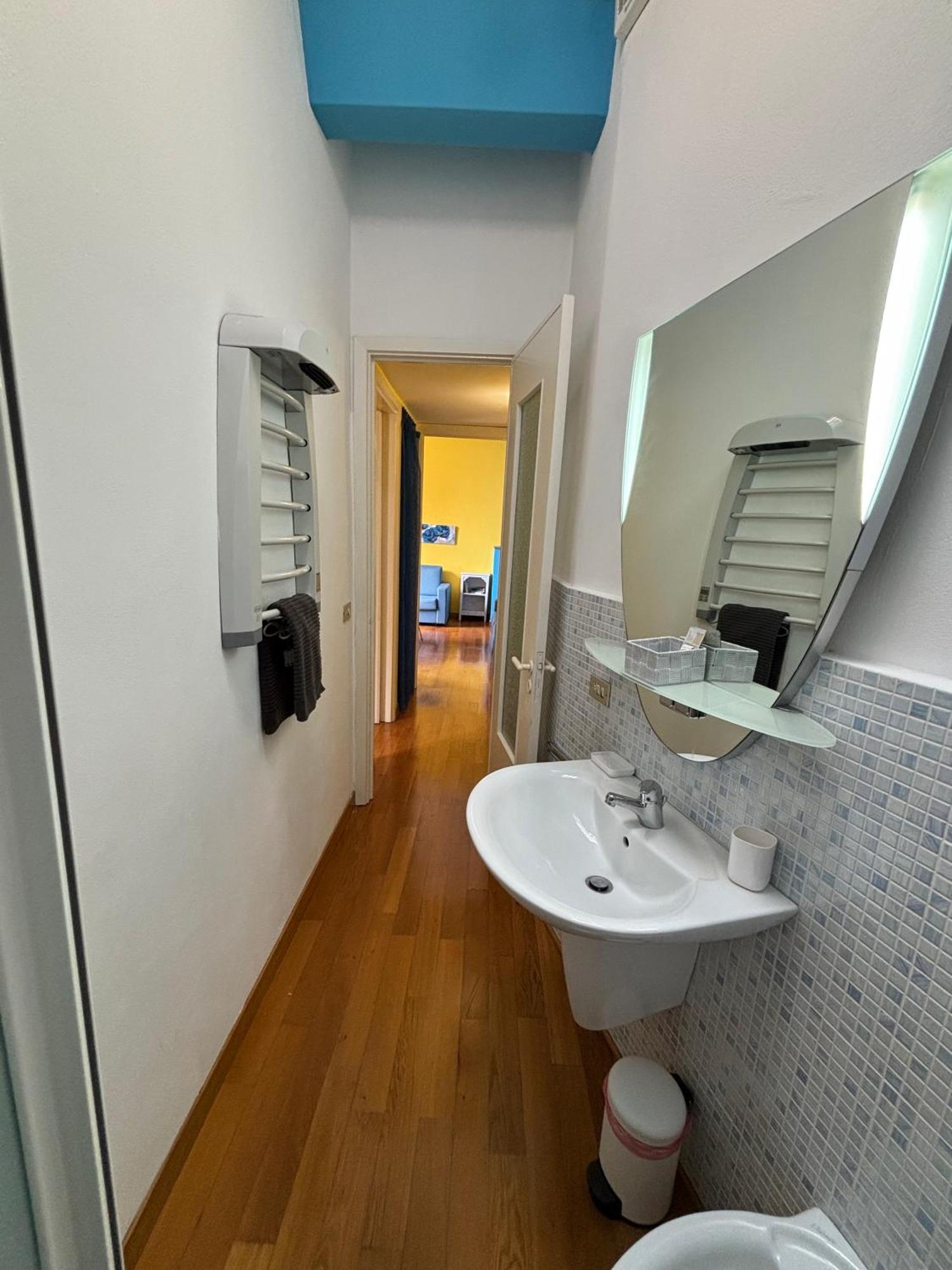 La Vespertina Bike&Sea Apartment Finale Ligure Bagian luar foto