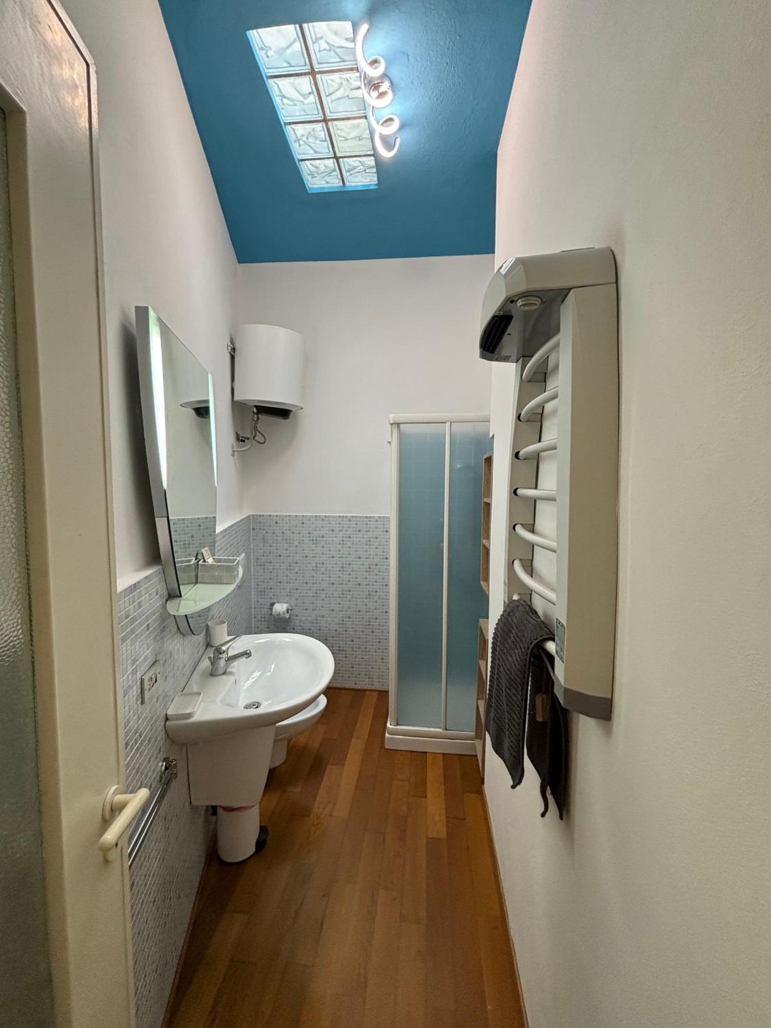 La Vespertina Bike&Sea Apartment Finale Ligure Bagian luar foto