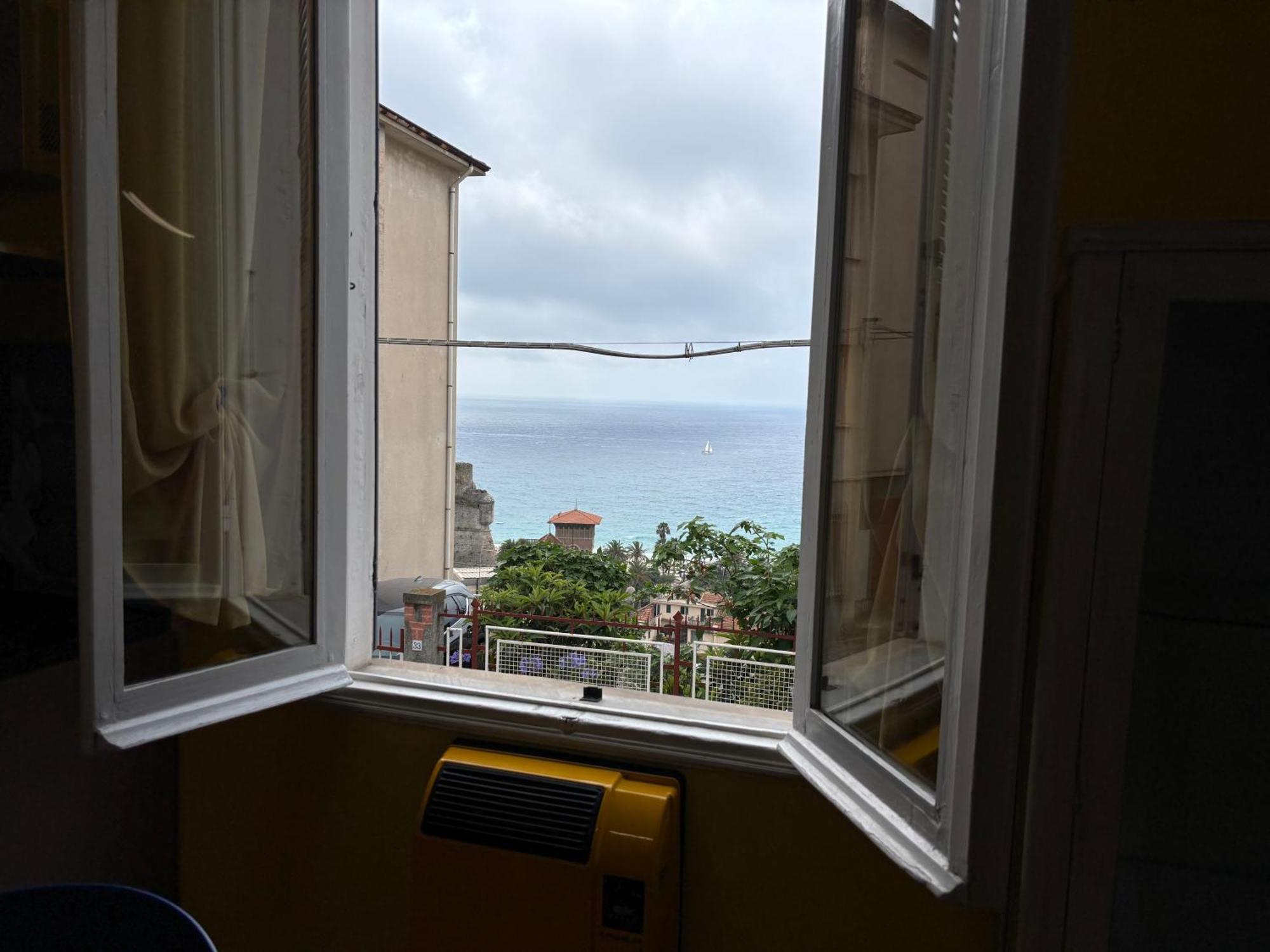 La Vespertina Bike&Sea Apartment Finale Ligure Bagian luar foto