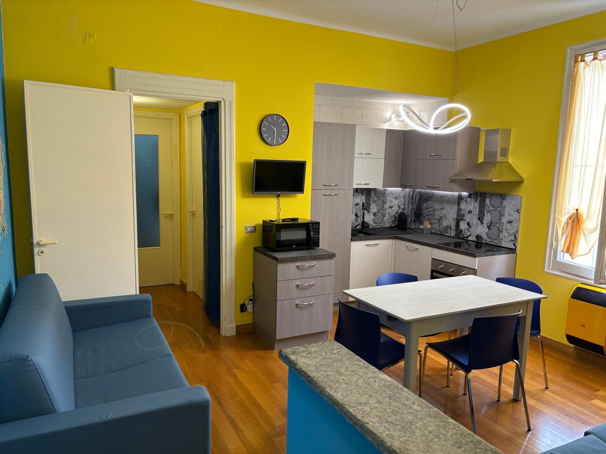 La Vespertina Bike&Sea Apartment Finale Ligure Bagian luar foto